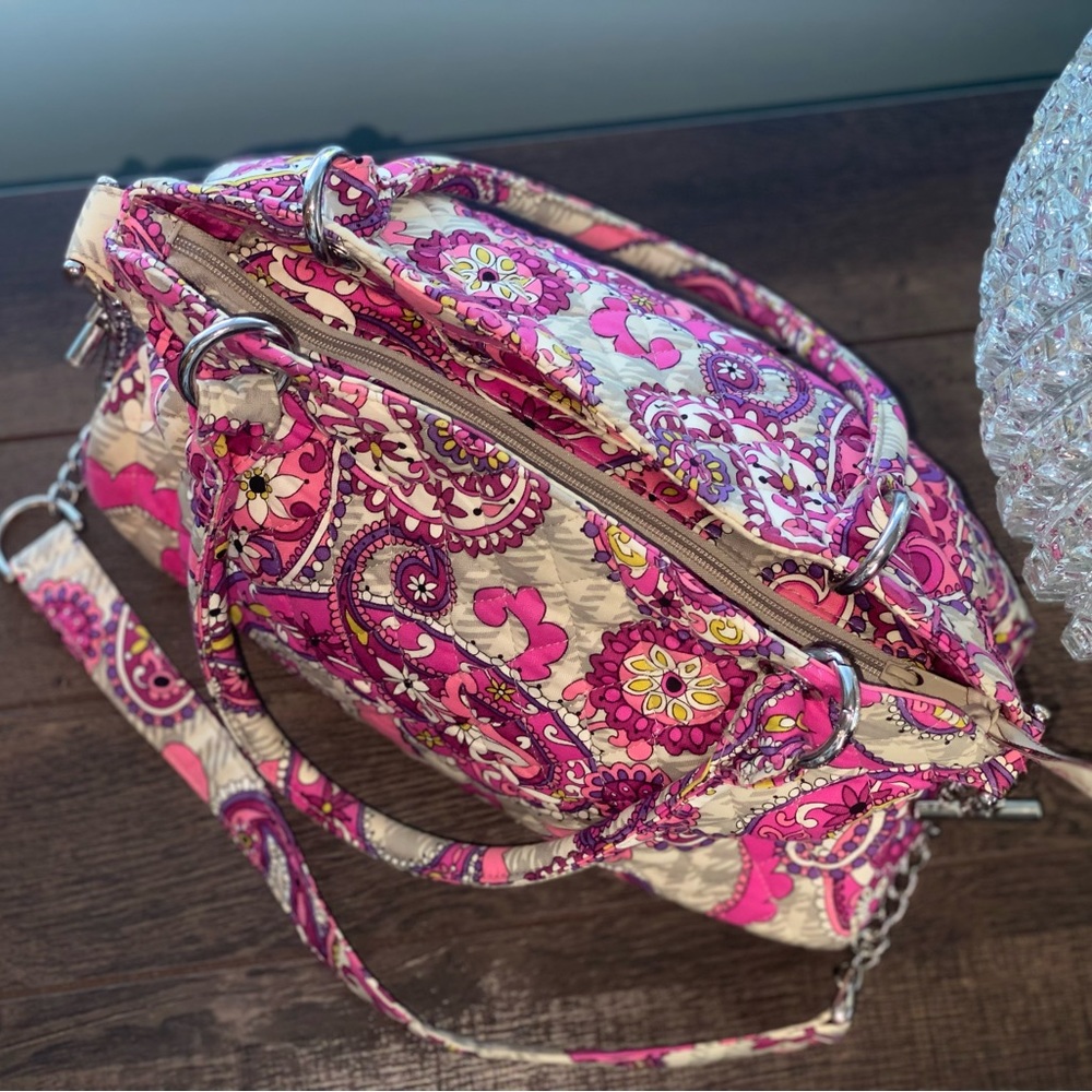 Vera Bradley Paisley Quilted  shoulder Chain Bag Pink - Picture 2 of 16
